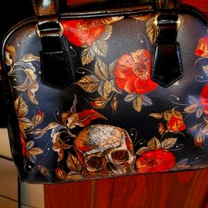 Skull and flowers purse